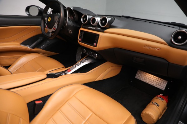 Used 2015 Ferrari California T for sale $142,900 at Bugatti of Greenwich in Greenwich CT 06830 22