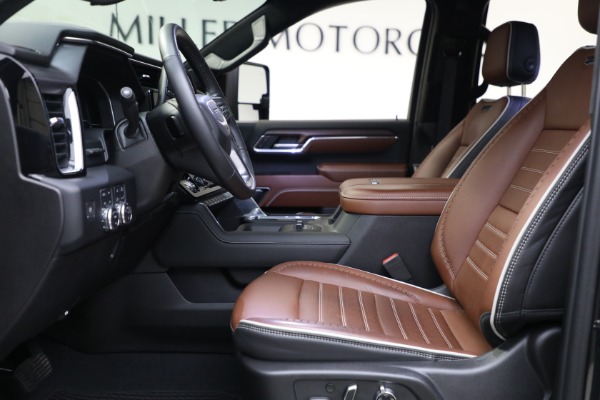 Used 2024 GMC Sierra 2500HD Denali Ultimate for sale Sold at Bugatti of Greenwich in Greenwich CT 06830 12