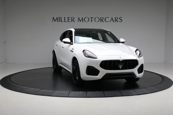 New 2024 Maserati Grecale Modena for sale Sold at Bugatti of Greenwich in Greenwich CT 06830 24