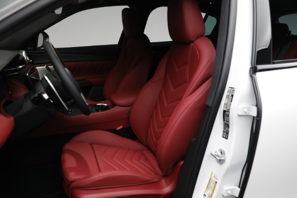 New 2024 Maserati Grecale Modena for sale Sold at Bugatti of Greenwich in Greenwich CT 06830 28