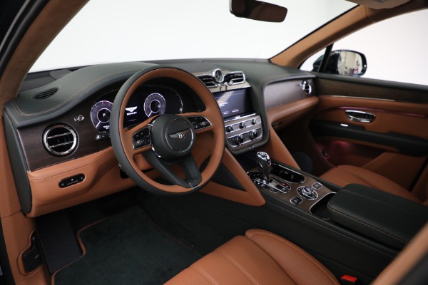 New 2024 Bentley Bentayga V8 for sale $252,225 at Bugatti of Greenwich in Greenwich CT 06830 16