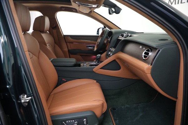 New 2024 Bentley Bentayga V8 for sale $252,225 at Bugatti of Greenwich in Greenwich CT 06830 26