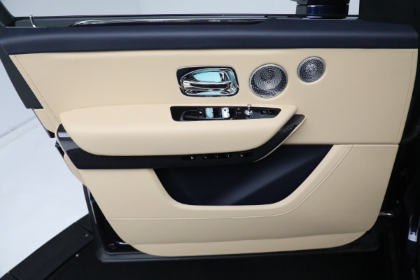 Used 2024 Rolls-Royce Black Badge Cullinan for sale $439,900 at Bugatti of Greenwich in Greenwich CT 06830 23