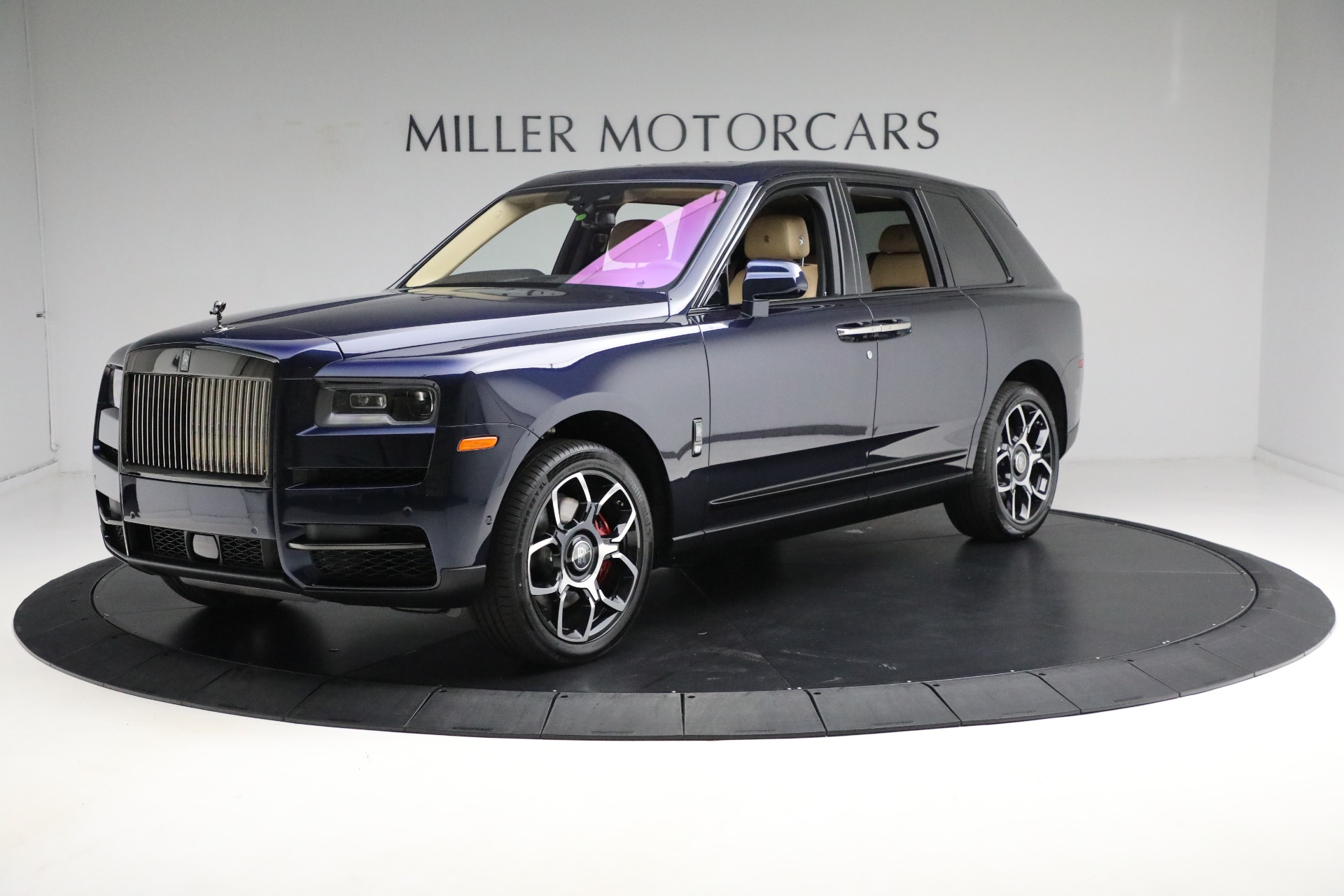 Used 2024 Rolls-Royce Black Badge Cullinan for sale $439,900 at Bugatti of Greenwich in Greenwich CT 06830 1