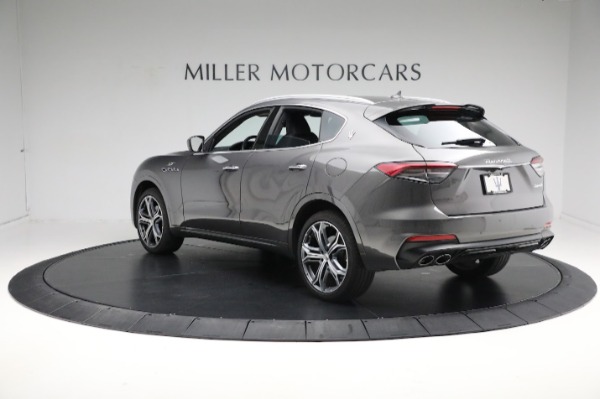 Used 2022 Maserati Levante GT for sale Sold at Bugatti of Greenwich in Greenwich CT 06830 10