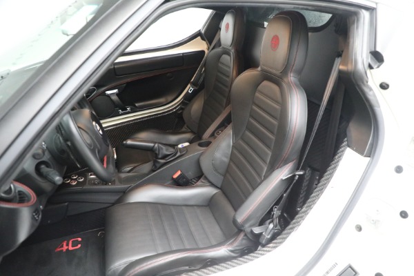 Used 2015 Alfa Romeo 4C for sale Sold at Bugatti of Greenwich in Greenwich CT 06830 17
