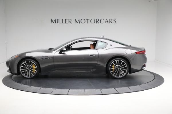 Used 2024 Maserati GranTurismo Modena for sale $104,900 at Bugatti of Greenwich in Greenwich CT 06830 3