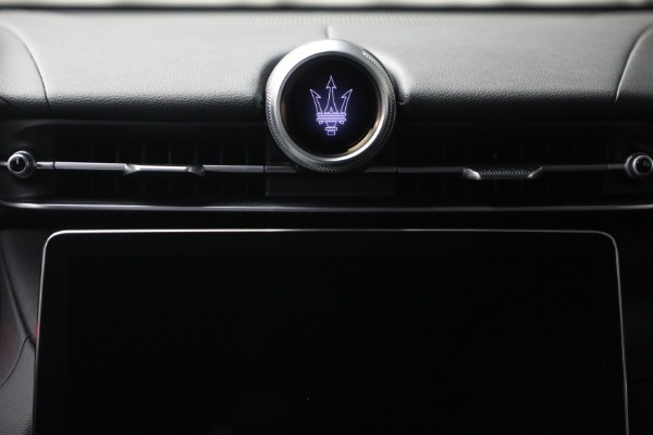New 2024 Maserati Grecale GT for sale Sold at Bugatti of Greenwich in Greenwich CT 06830 23
