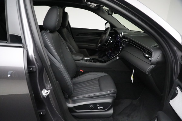 New 2024 Maserati Grecale GT for sale $69,900 at Bugatti of Greenwich in Greenwich CT 06830 27