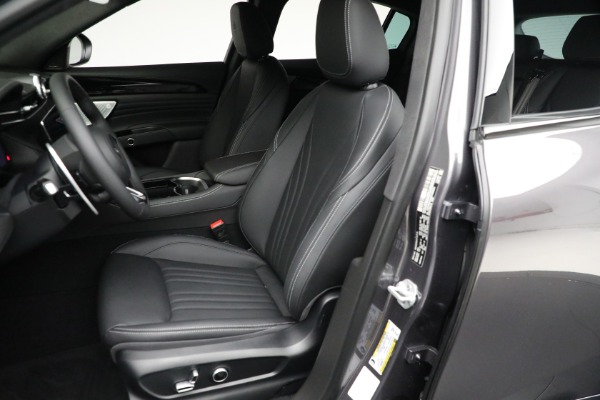 New 2024 Maserati Grecale GT for sale $69,900 at Bugatti of Greenwich in Greenwich CT 06830 28