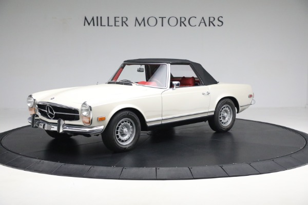 Used 1970 Mercedes-Benz 280 SL for sale Sold at Bugatti of Greenwich in Greenwich CT 06830 14