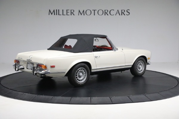 Used 1970 Mercedes-Benz 280 SL for sale Sold at Bugatti of Greenwich in Greenwich CT 06830 16