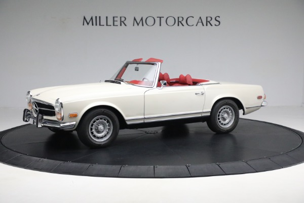 Used 1970 Mercedes-Benz 280 SL for sale Sold at Bugatti of Greenwich in Greenwich CT 06830 2