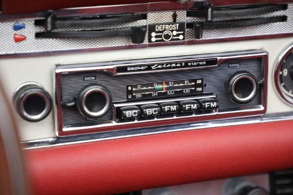 Used 1970 Mercedes-Benz 280 SL for sale Sold at Bugatti of Greenwich in Greenwich CT 06830 21