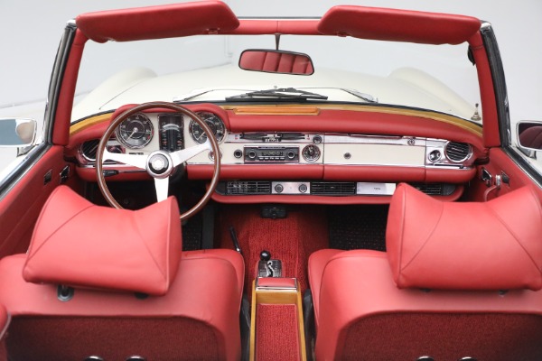 Used 1970 Mercedes-Benz 280 SL for sale Sold at Bugatti of Greenwich in Greenwich CT 06830 22