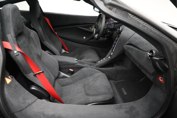 New 2024 McLaren 750S for sale Sold at Bugatti of Greenwich in Greenwich CT 06830 25