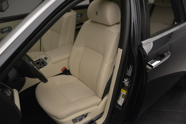 Used 2013 Rolls-Royce Ghost for sale Sold at Bugatti of Greenwich in Greenwich CT 06830 23