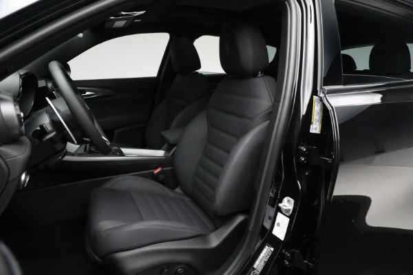 New 2024 Alfa Romeo Tonale Veloce for sale Sold at Bugatti of Greenwich in Greenwich CT 06830 26
