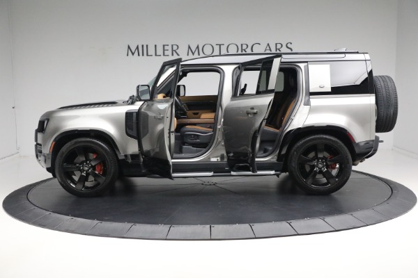 Used 2022 Land Rover Defender 110 X for sale Sold at Bugatti of Greenwich in Greenwich CT 06830 18