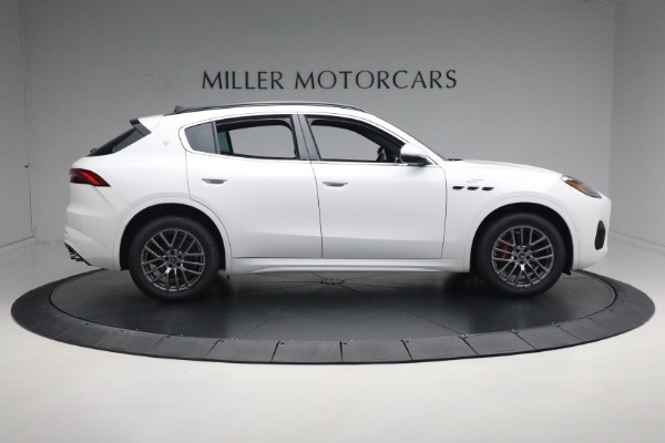 New 2024 Maserati Grecale GT for sale Sold at Bugatti of Greenwich in Greenwich CT 06830 18