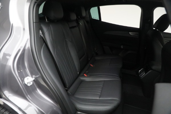 New 2024 Maserati Grecale GT for sale Sold at Bugatti of Greenwich in Greenwich CT 06830 17