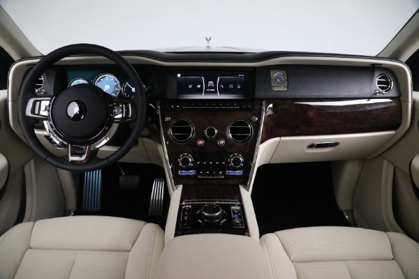 New 2024 Rolls-Royce Cullinan for sale Sold at Bugatti of Greenwich in Greenwich CT 06830 4