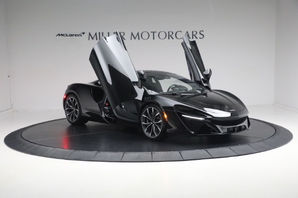 Used 2023 McLaren Artura TechLux for sale Sold at Bugatti of Greenwich in Greenwich CT 06830 16