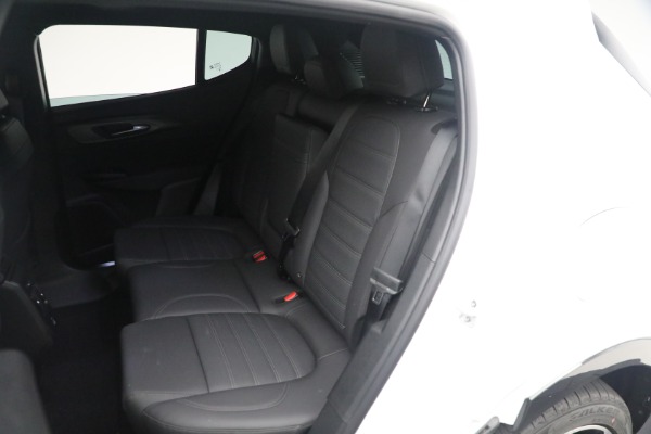 Used 2024 Alfa Romeo Tonale Veloce for sale $29,900 at Bugatti of Greenwich in Greenwich CT 06830 23