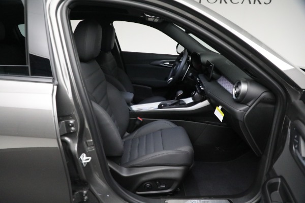 New 2024 Alfa Romeo Tonale Veloce for sale Sold at Bugatti of Greenwich in Greenwich CT 06830 27