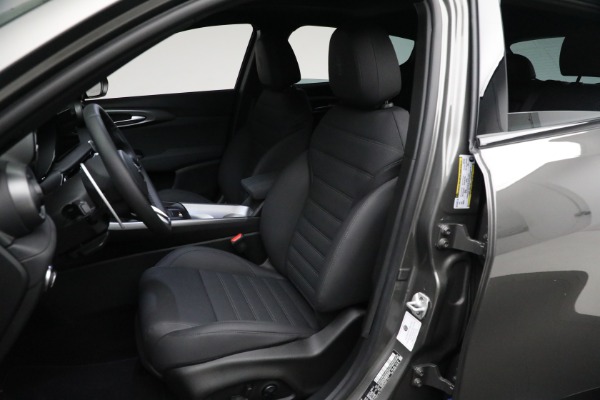 New 2024 Alfa Romeo Tonale Veloce for sale Sold at Bugatti of Greenwich in Greenwich CT 06830 28