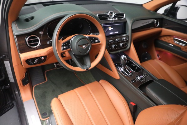 Used 2023 Bentley Bentayga Azure Hybrid for sale $159,900 at Bugatti of Greenwich in Greenwich CT 06830 23