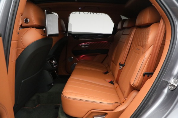 Used 2023 Bentley Bentayga Azure Hybrid for sale $159,900 at Bugatti of Greenwich in Greenwich CT 06830 28