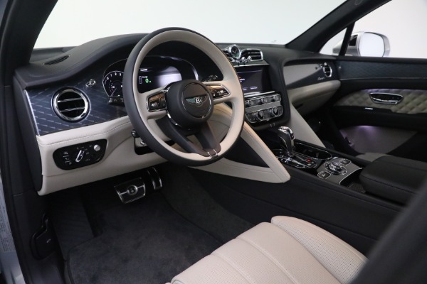 Used 2023 Bentley Bentayga Azure Hybrid for sale Sold at Bugatti of Greenwich in Greenwich CT 06830 15
