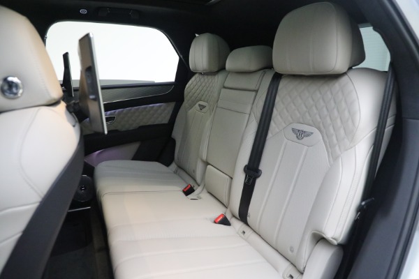 Used 2023 Bentley Bentayga Azure Hybrid for sale Sold at Bugatti of Greenwich in Greenwich CT 06830 21