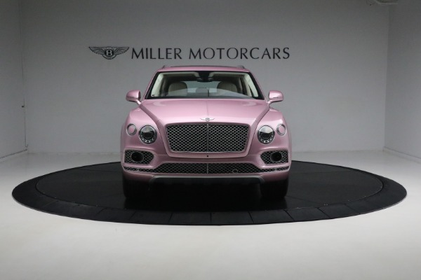 Used 2019 Bentley Bentayga V8 for sale Sold at Bugatti of Greenwich in Greenwich CT 06830 12