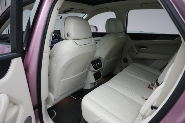 Used 2019 Bentley Bentayga V8 for sale Sold at Bugatti of Greenwich in Greenwich CT 06830 23
