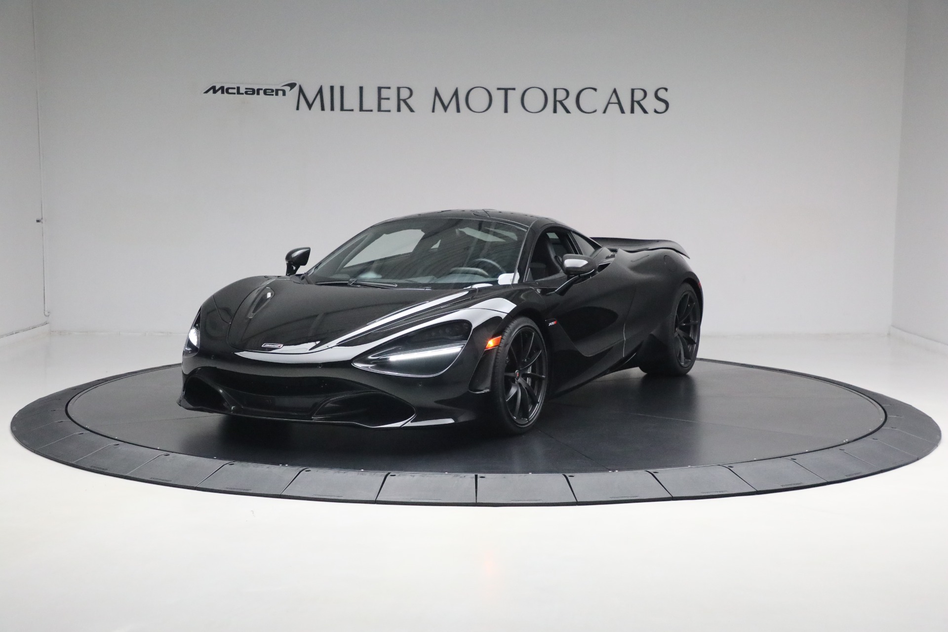 Used 2018 McLaren 720S Luxury for sale Sold at Bugatti of Greenwich in Greenwich CT 06830 1