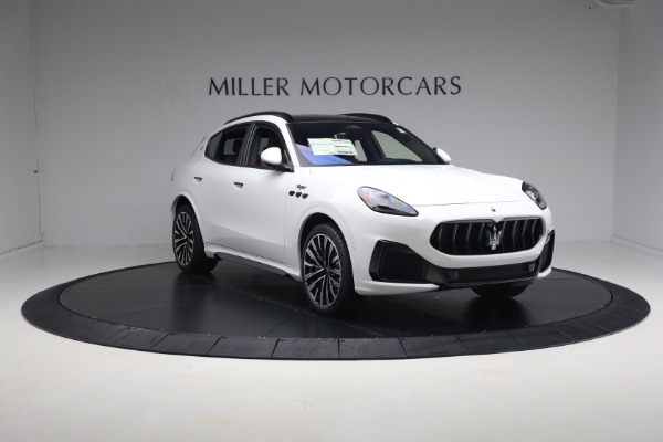 New 2024 Maserati Grecale Trofeo for sale Sold at Bugatti of Greenwich in Greenwich CT 06830 23