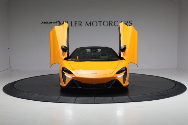 New 2025 McLaren Artura Spider Performance for sale Sold at Bugatti of Greenwich in Greenwich CT 06830 13