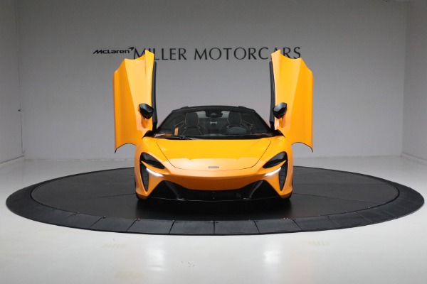 New 2025 McLaren Artura Spider Performance for sale Sold at Bugatti of Greenwich in Greenwich CT 06830 21