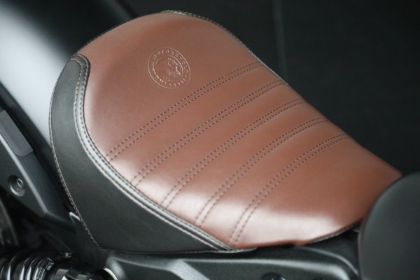 Used 2020 Indian Scout Bobber Thunder Black Smoke ABS for sale Sold at Bugatti of Greenwich in Greenwich CT 06830 12