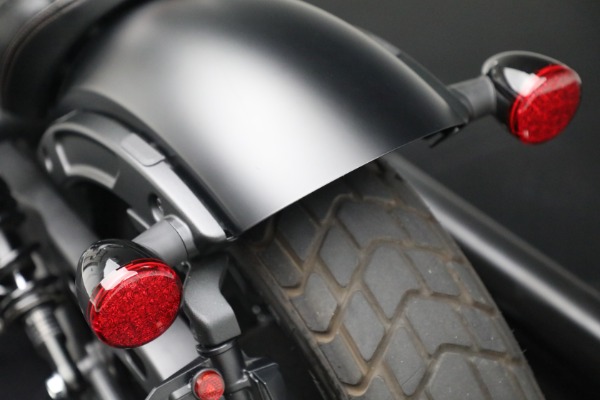 Used 2020 Indian Scout Bobber Thunder Black Smoke ABS for sale Sold at Bugatti of Greenwich in Greenwich CT 06830 22