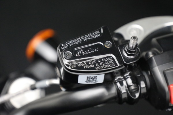 Used 2020 Indian Scout Bobber Thunder Black Smoke ABS for sale Sold at Bugatti of Greenwich in Greenwich CT 06830 25