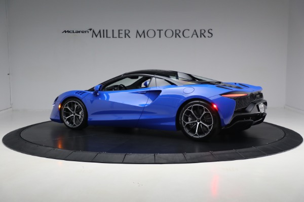 New 2025 McLaren Artura Spider Performance for sale $329,718 at Bugatti of Greenwich in Greenwich CT 06830 17