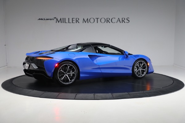 New 2025 McLaren Artura Spider Performance for sale $329,718 at Bugatti of Greenwich in Greenwich CT 06830 21