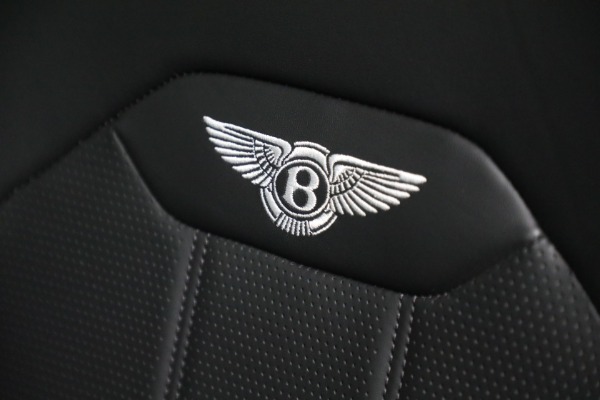 Used 2021 Bentley Bentayga V8 for sale Sold at Bugatti of Greenwich in Greenwich CT 06830 17