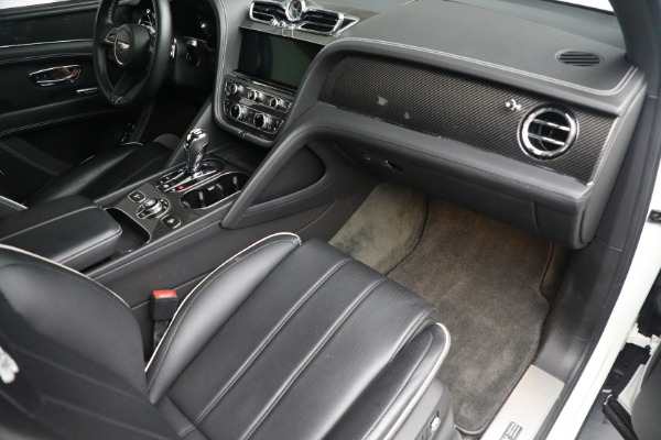 Used 2021 Bentley Bentayga V8 for sale Sold at Bugatti of Greenwich in Greenwich CT 06830 21
