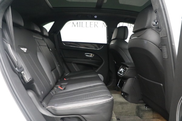 Used 2021 Bentley Bentayga V8 for sale Sold at Bugatti of Greenwich in Greenwich CT 06830 25
