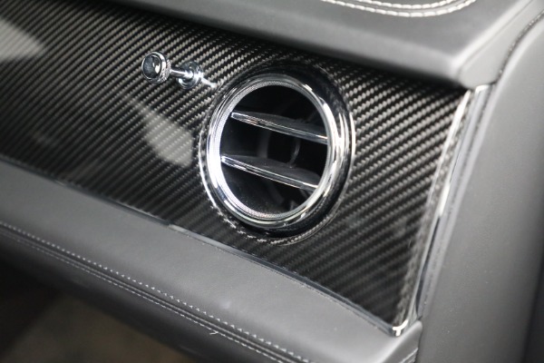 Used 2021 Bentley Bentayga V8 for sale Sold at Bugatti of Greenwich in Greenwich CT 06830 26