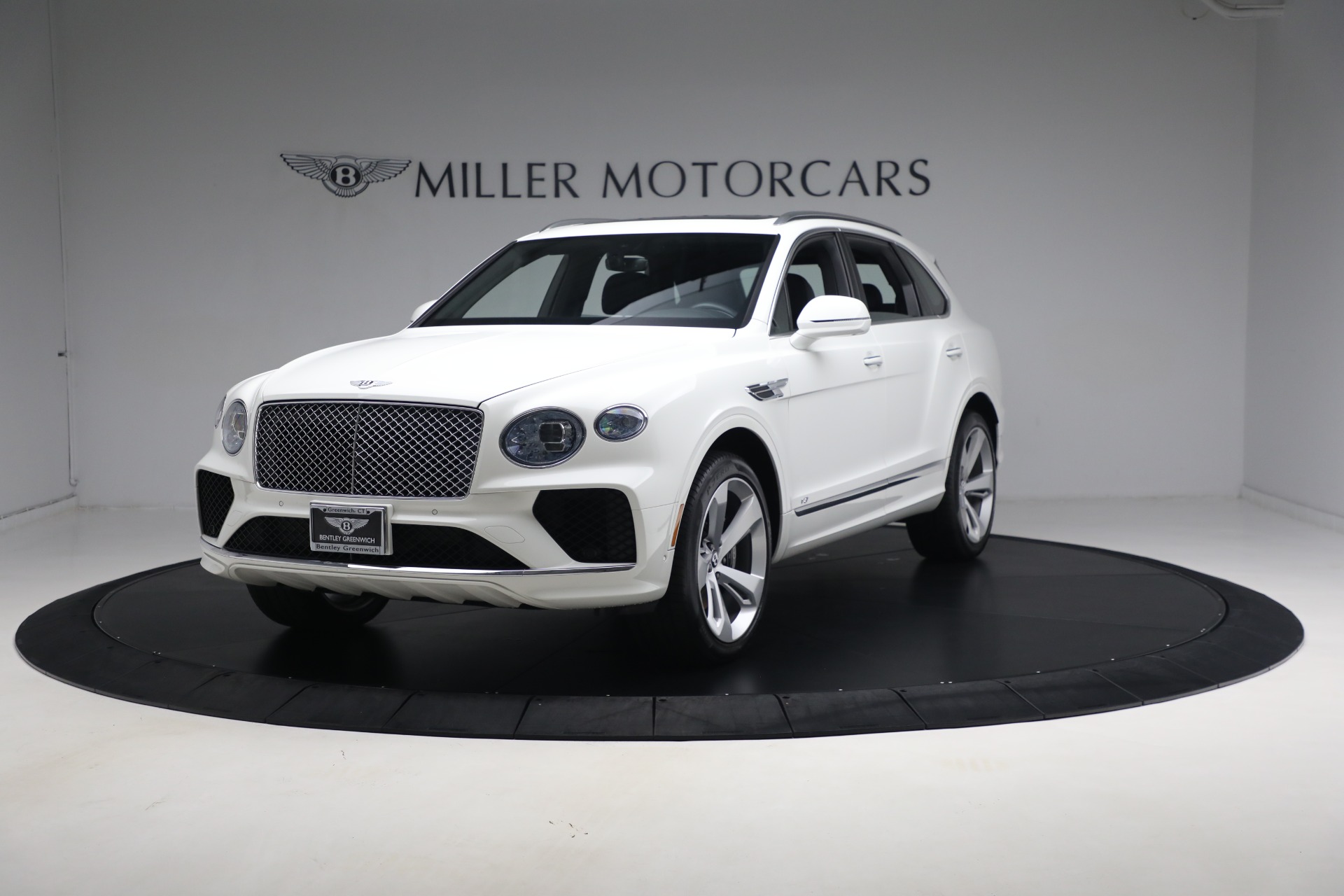 Used 2021 Bentley Bentayga V8 for sale Sold at Bugatti of Greenwich in Greenwich CT 06830 1